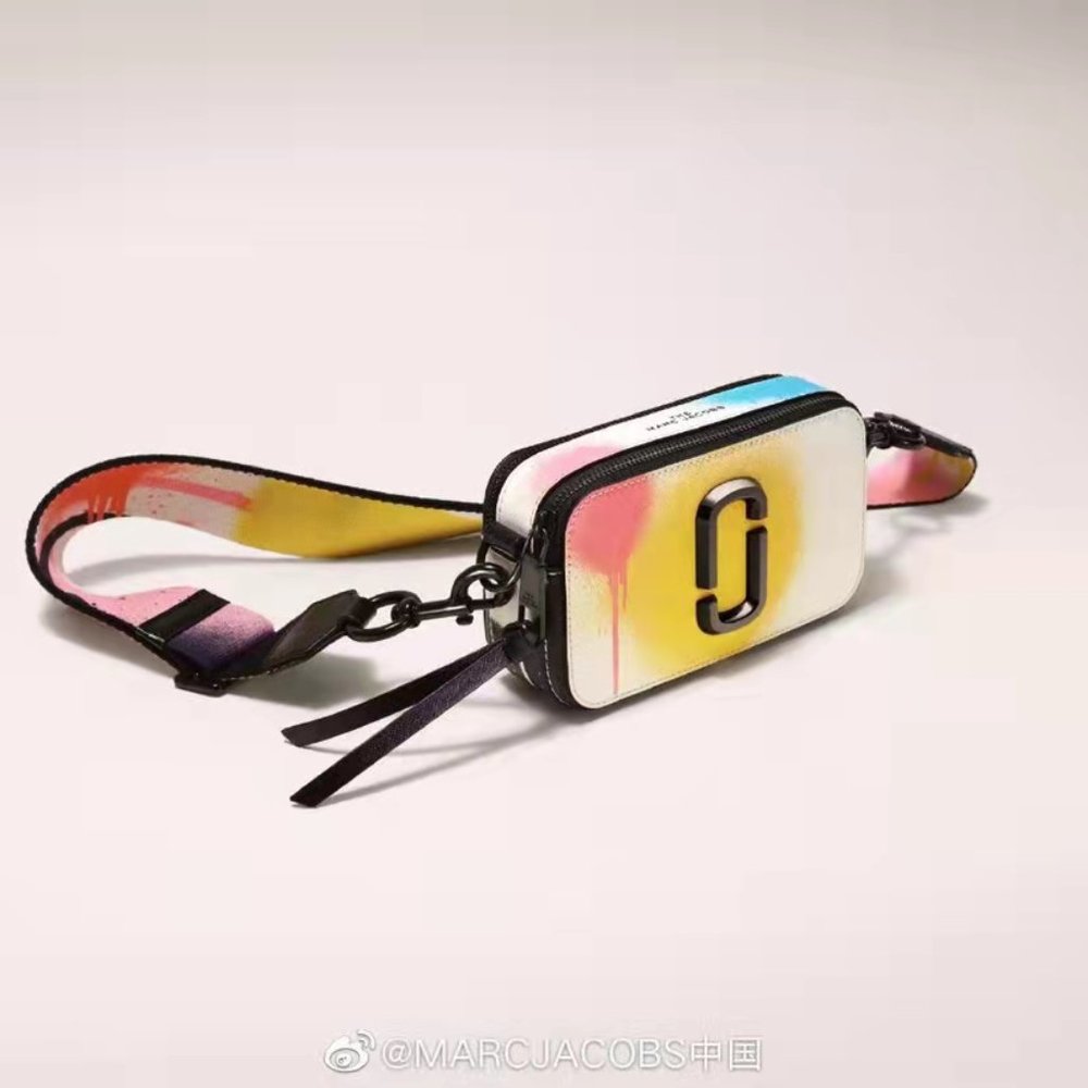 🌈🌈Marc Jacob Crossbody 🌈 🌈 - Picture 2 of 15